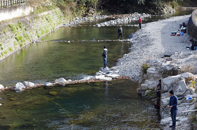 芥川 清･渓流魚釣り場